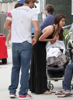 Roselyn Sanchez feet photo thumbnail