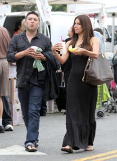 Roselyn Sanchez feet photo thumbnail