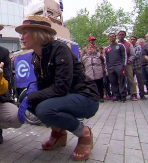 Rachel Riley feet photo thumbnail