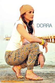 Dorra Zarrouk feet photo thumbnail