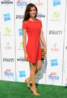 Nina Dobrev feet photo thumbnail