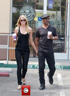 Paige Butcher feet photo thumbnail