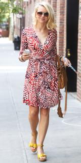 Naomi Watts feet photo thumbnail