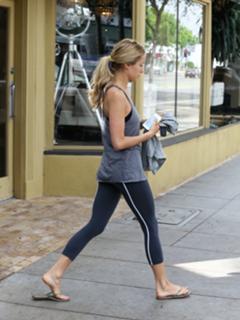 Kristin Cavallari feet photo thumbnail