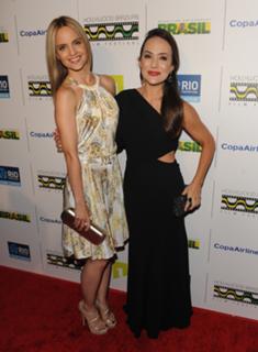 Mena Suvari feet photo thumbnail