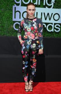 Holland Roden feet photo thumbnail