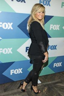 Demi Lovato feet photo thumbnail