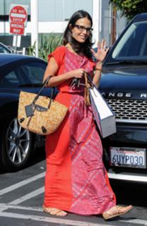 Jordana Brewster feet photo thumbnail