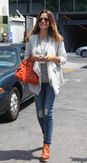 Brooke Burke feet photo thumbnail