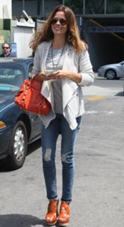 Brooke Burke feet photo thumbnail