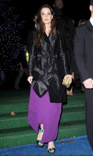 Katie Holmes feet photo thumbnail