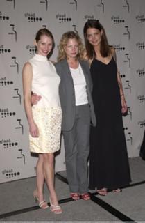 Katie Holmes feet photo thumbnail
