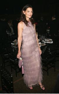 Katie Holmes feet photo thumbnail