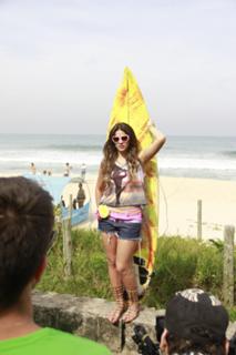 Bruna Marquezine feet photo thumbnail