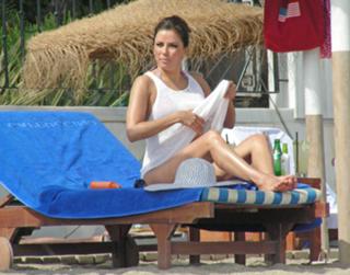 Eva Longoria feet photo thumbnail