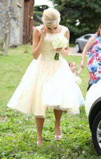 Pixie Lott feet photo thumbnail