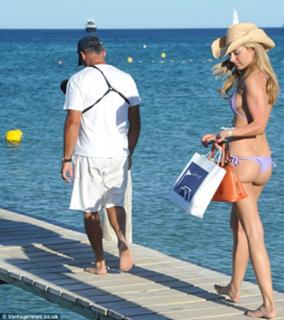 Kimberley Garner feet photo thumbnail