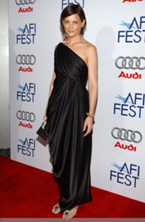 Katie Holmes feet photo thumbnail