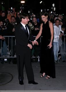 Katie Holmes feet photo thumbnail