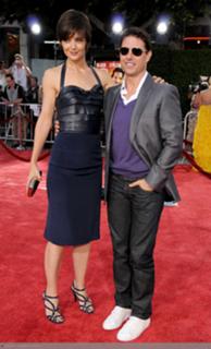 Katie Holmes feet photo thumbnail