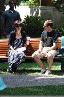 Katie Holmes feet photo thumbnail
