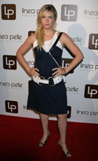 Brittany Snow feet photo thumbnail