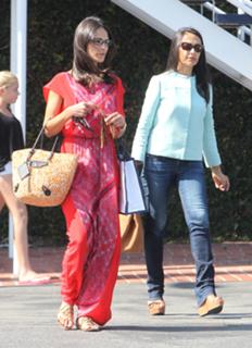 Jordana Brewster feet photo thumbnail