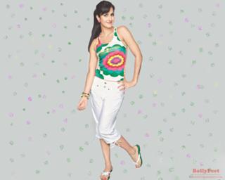 Katrina Kaif feet photo thumbnail