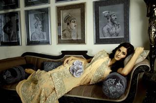 Katrina Kaif feet photo thumbnail