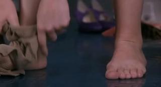 Lindsay Lohan feet photo thumbnail