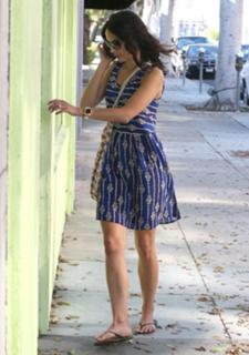 Jordana Brewster feet photo thumbnail