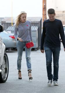 Diane Kruger feet photo thumbnail