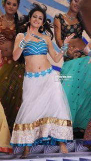 Kriti Kharbanda feet photo thumbnail