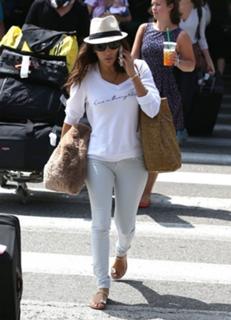 Eva Longoria feet photo thumbnail