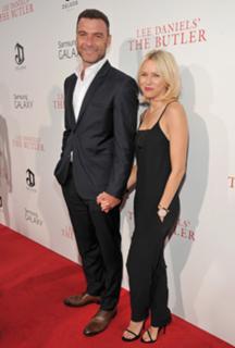 Naomi Watts feet photo thumbnail