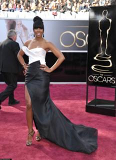 Kelly Rowland feet photo thumbnail