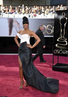 Kelly Rowland feet photo thumbnail