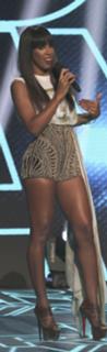 Kelly Rowland feet photo thumbnail