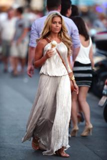 Sylvie Meis feet photo thumbnail