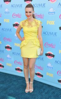 Holland Roden feet photo thumbnail