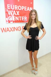 Nina Agdal feet photo thumbnail
