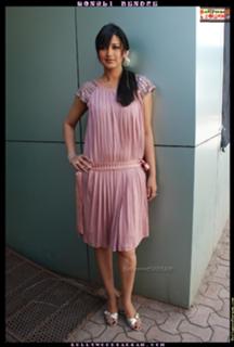 Sonali Bendre feet photo thumbnail