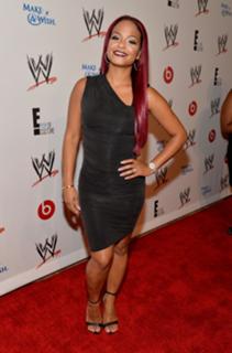 Christina Milian feet photo thumbnail