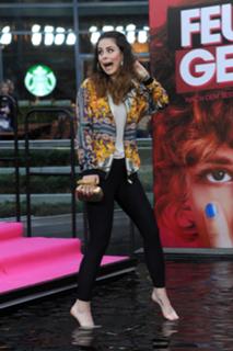 Lena Meyer-Landrut feet photo thumbnail