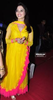 Tamannaah Bhatia feet photo thumbnail