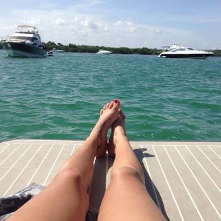 Adriana Lima feet photo thumbnail