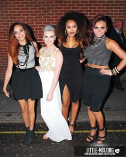 Perrie Edwards feet photo thumbnail