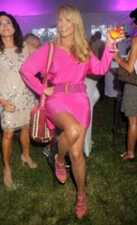 Christie Brinkley feet photo thumbnail
