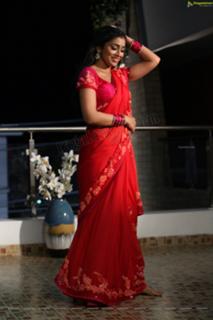 Shriya Saran feet photo thumbnail