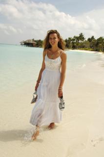 Natascha McElhone feet photo 3